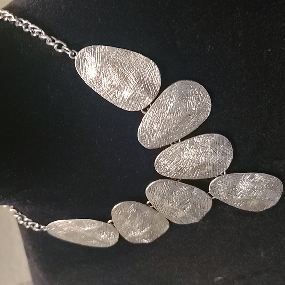 Silver necklace - Picture 3 of 5